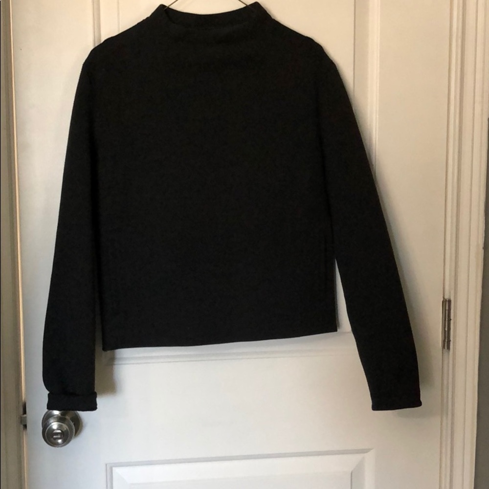 Lululemon Tech Fleece sweater